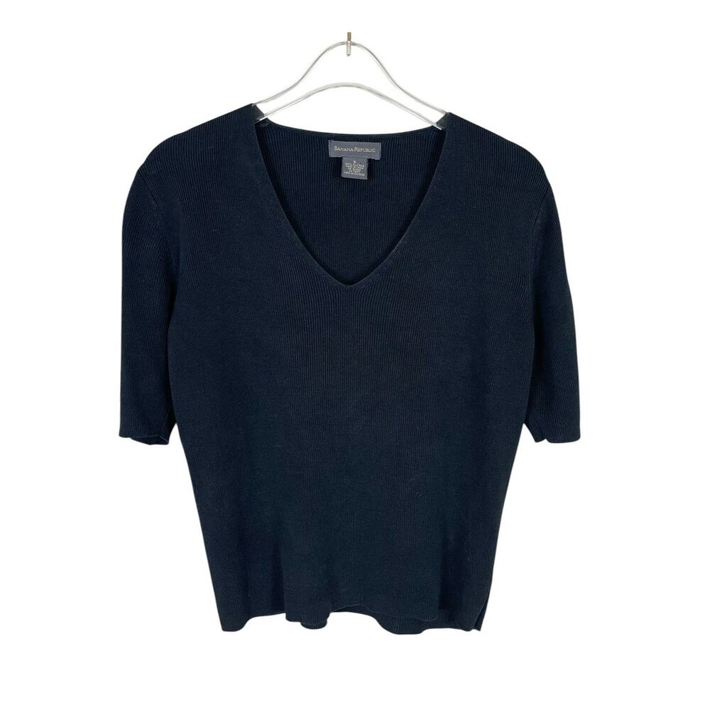Banana Republic 100% Silk V-Neck Knit Top Black Size S Quiet Luxury Minimalist